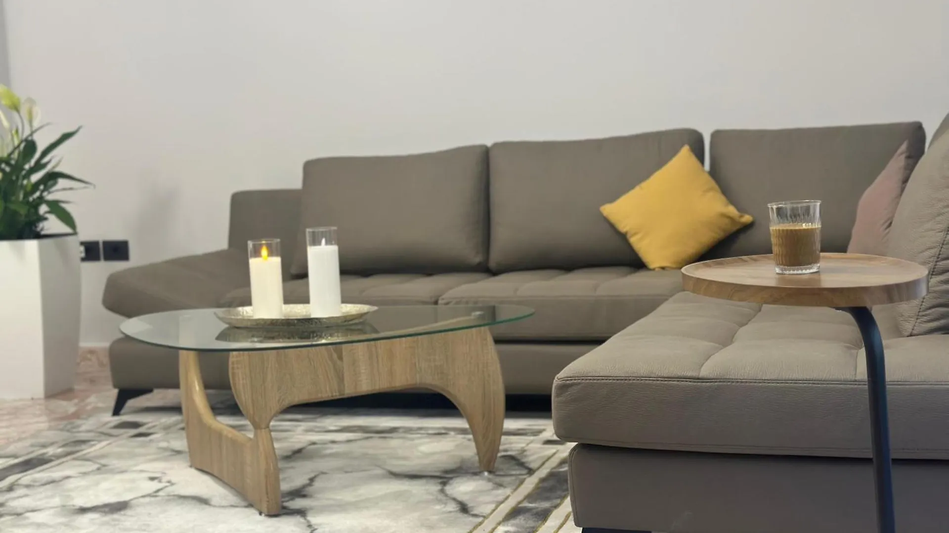 Moa Apartment Central 2Br Tiran