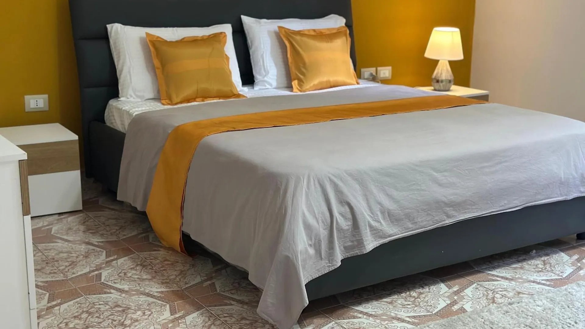Moa Apartment Central 2Br Tiran