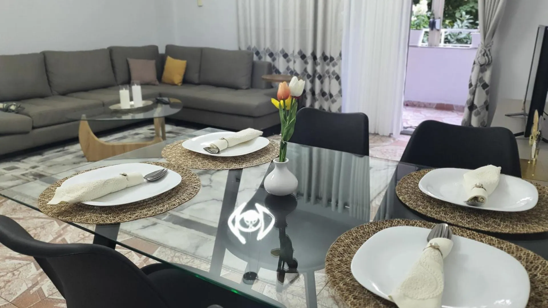 Moa Apartment Central 2Br Tiran