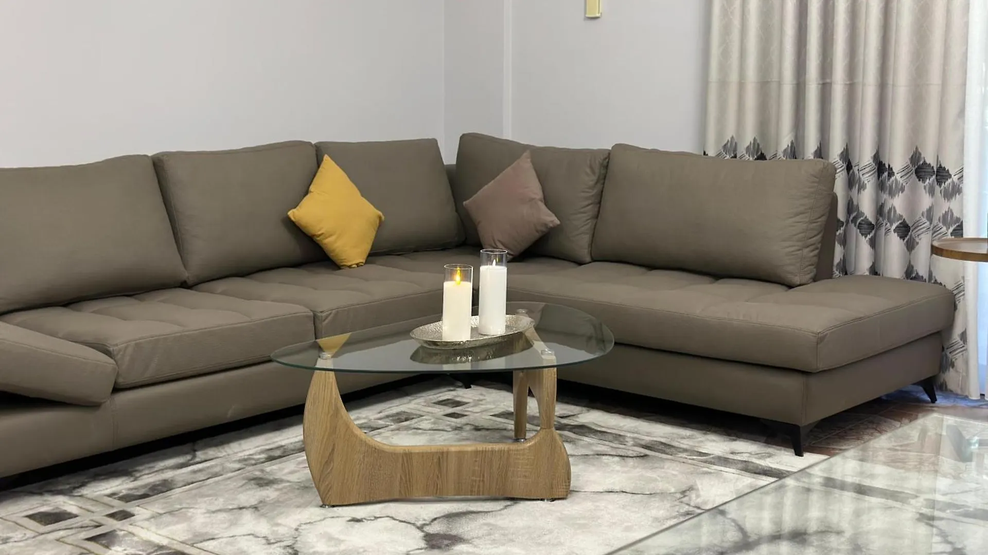 Moa Apartment Central 2Br Tiran